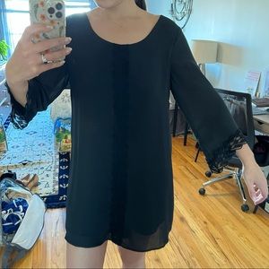 ASTR Top Shop flowy bell sleeve dress - Size L